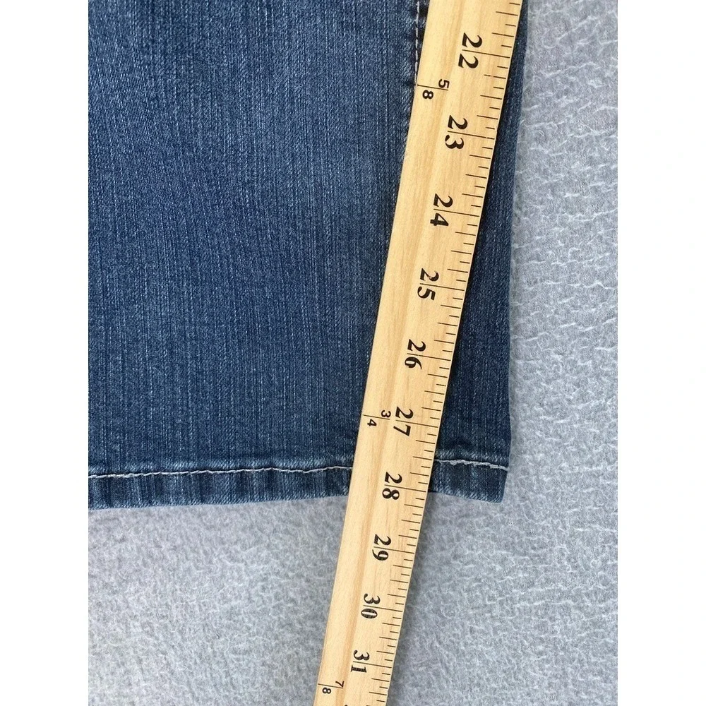 Levis please be